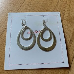 Stella & Dot Lakin Teardrops Dangle Earrings